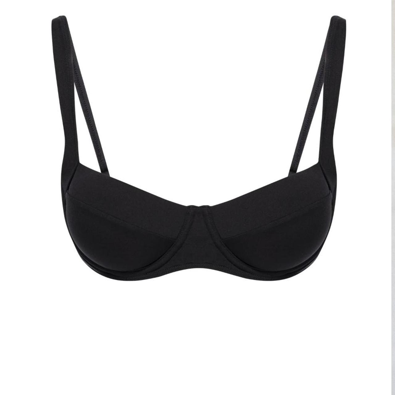 Monday Swimwear Sorrento set Top size M Bottoms... Depop