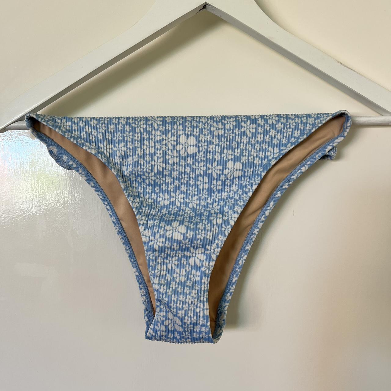 cotton on blue flower bikini set worn once high... - Depop