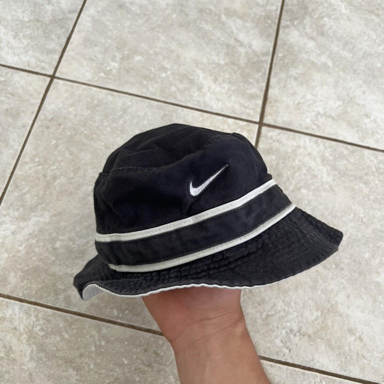 Nike bucket-hat - Depop