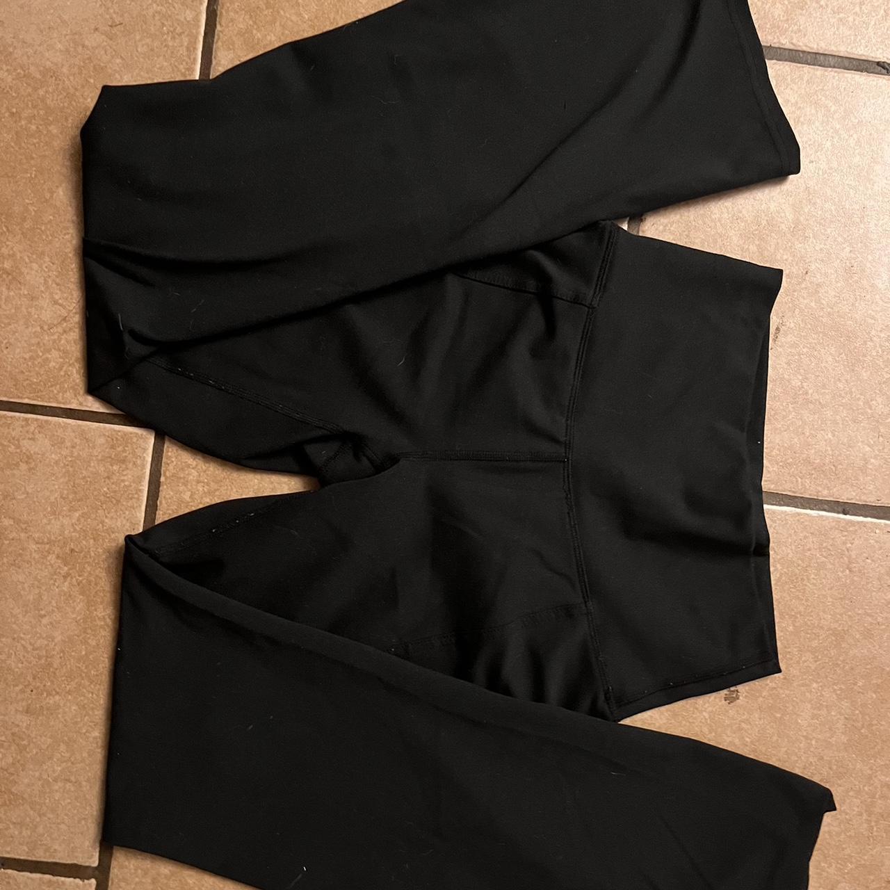 Flare Blake leggings - Depop