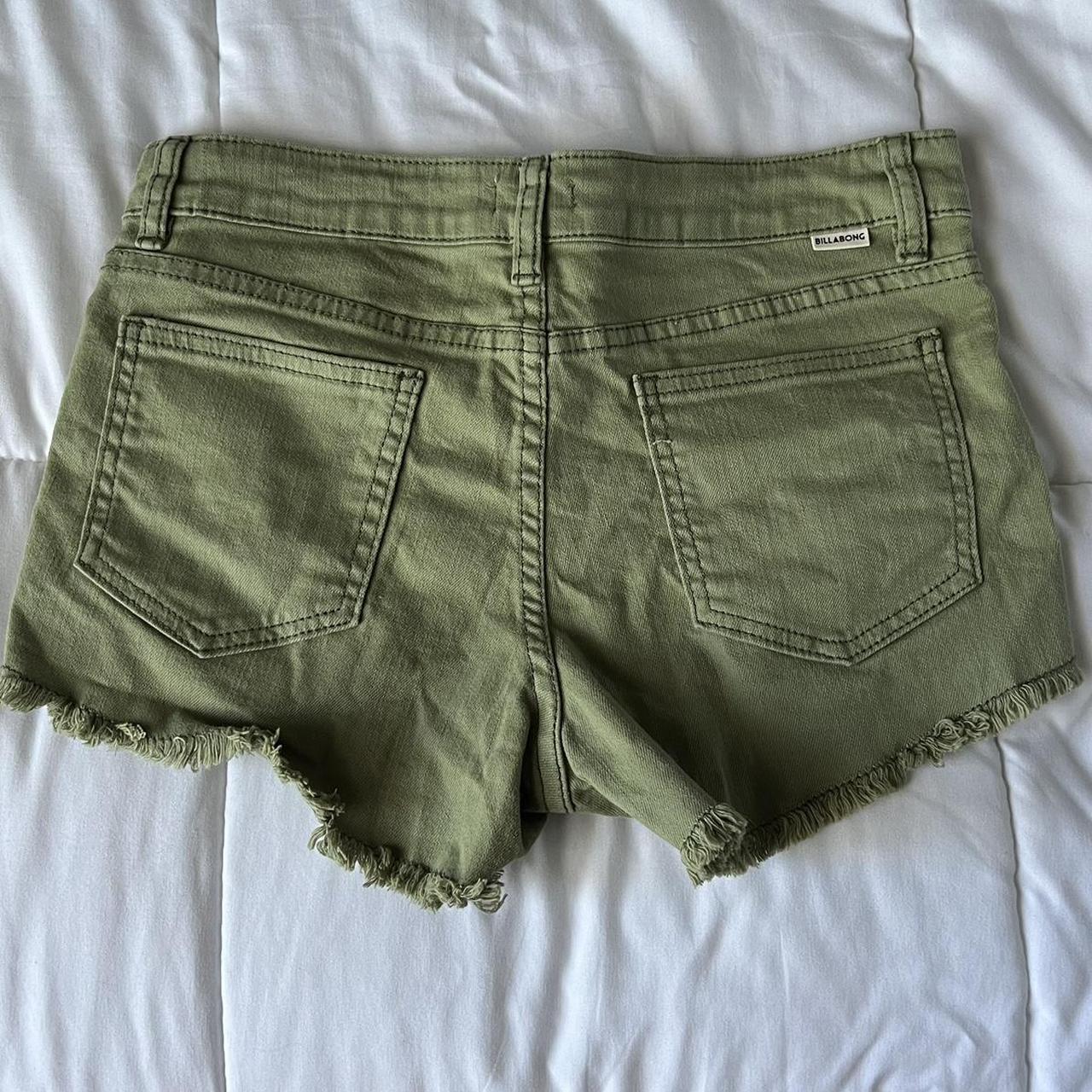 Billabong Women's Green and Khaki Shorts (2)