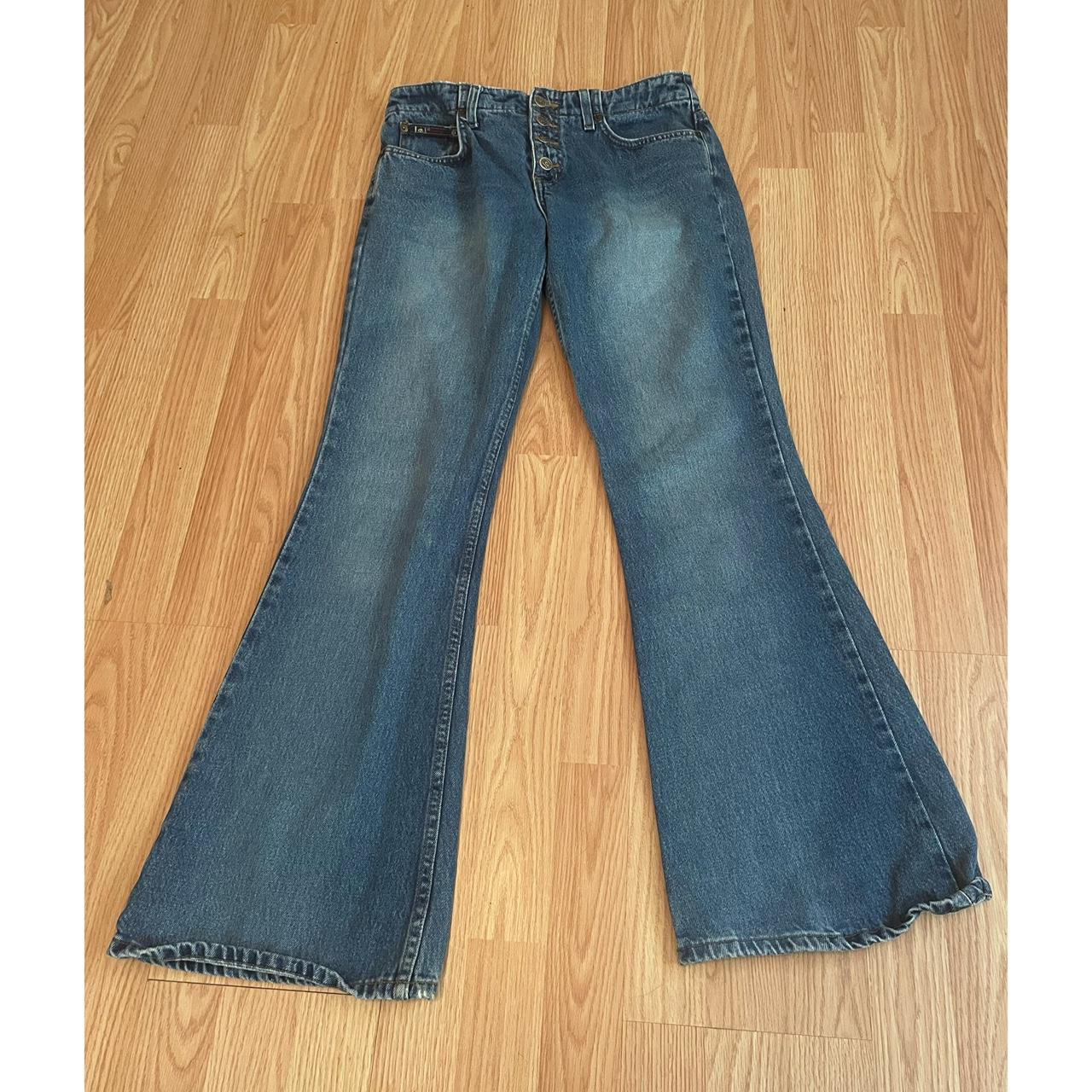 item listed by addimai