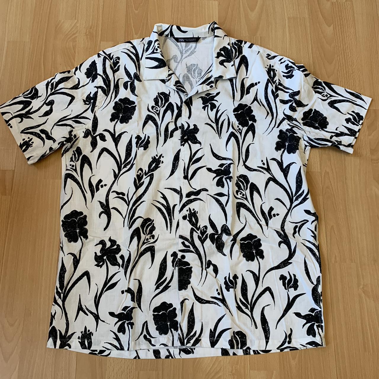 Zara. Floral shirt. Black/white. Size XL. Worn... Depop