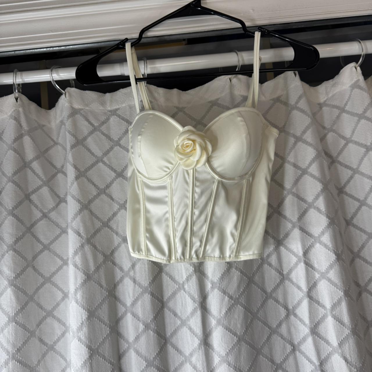 item listed by aaaalaina