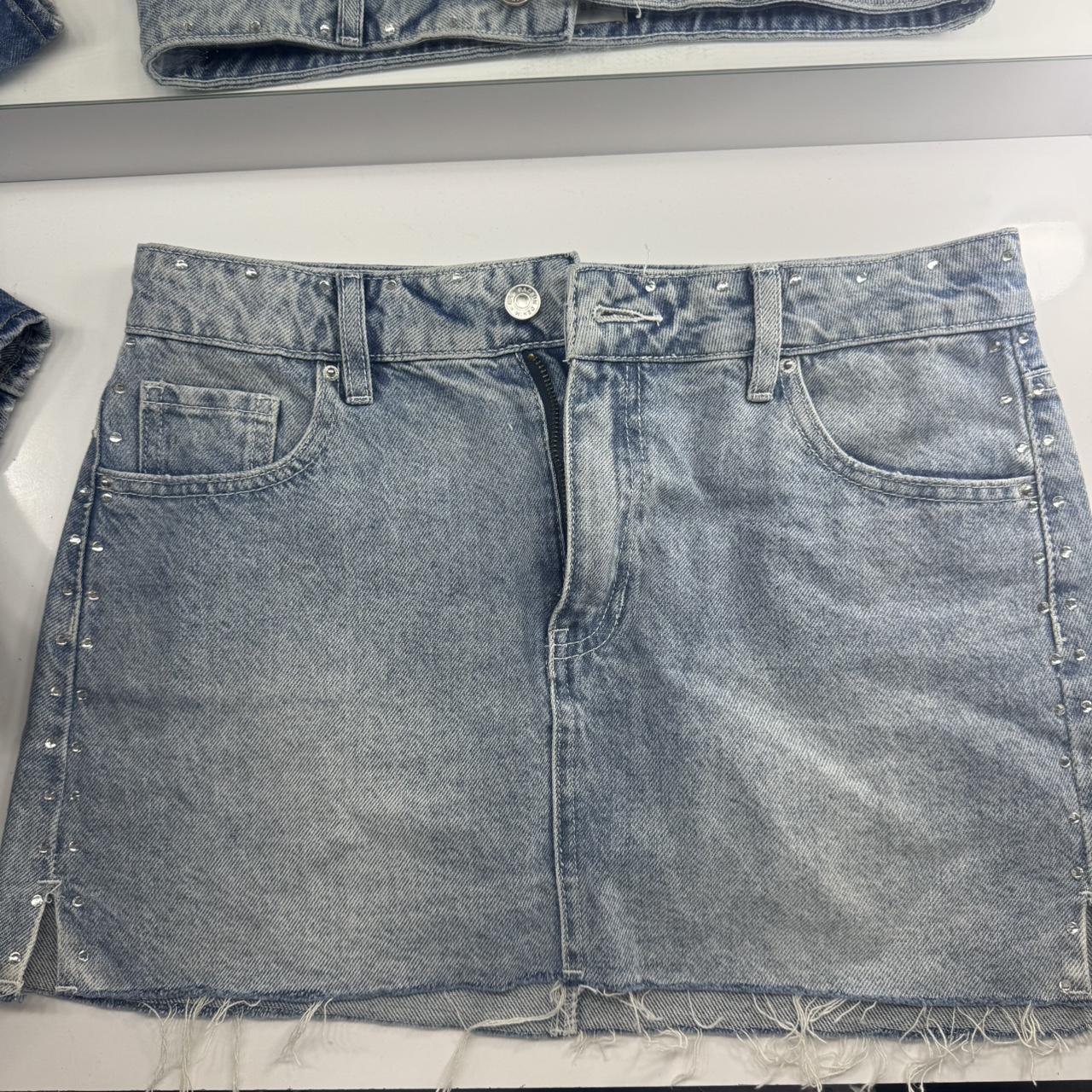 item listed by aaaalaina