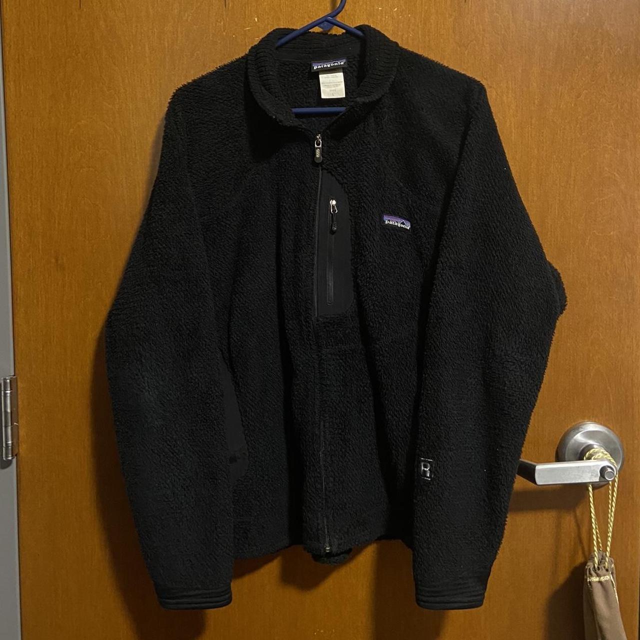 Patagonia Men's Black Jacket | Depop