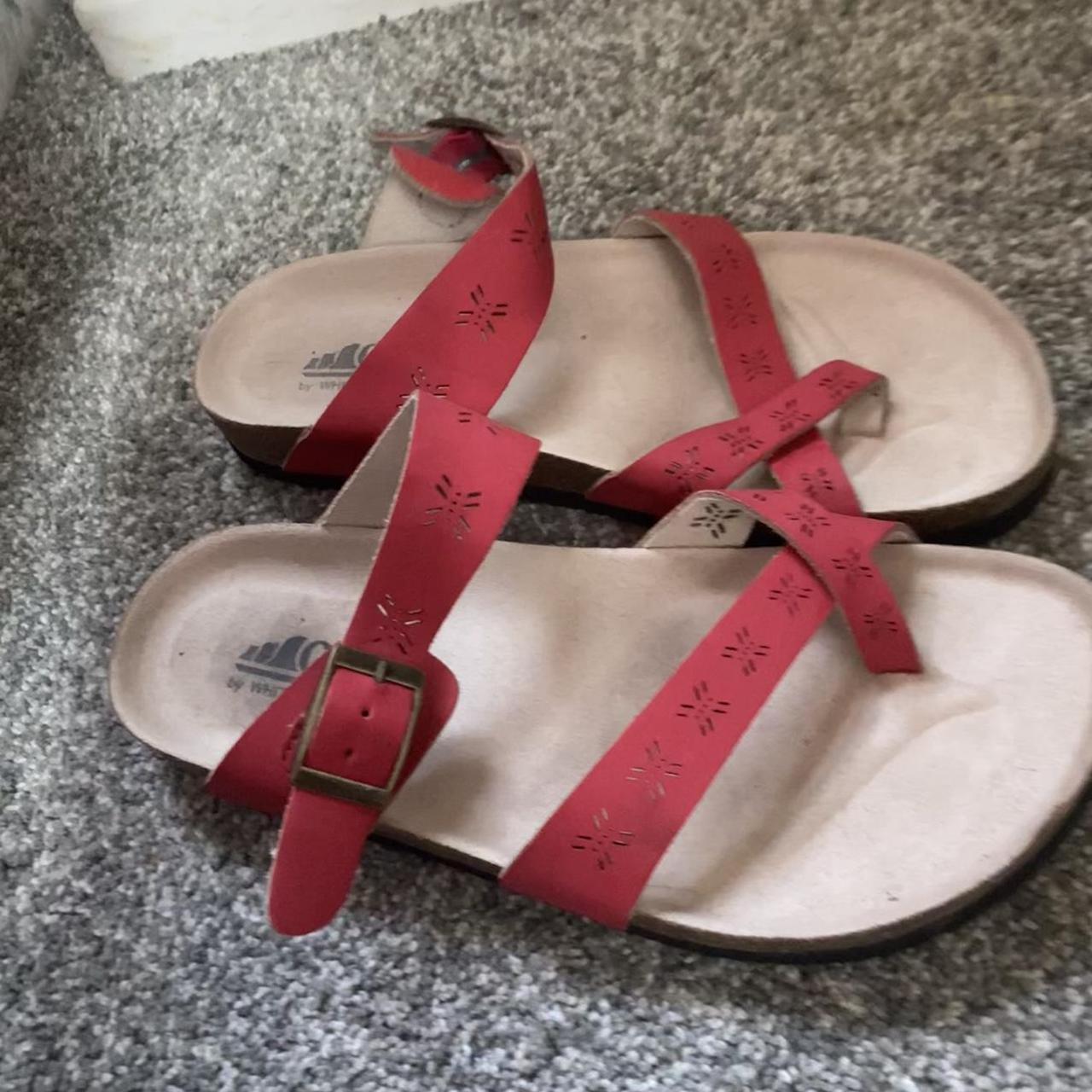 Cliffs by White Mountain Women's Red Sandals