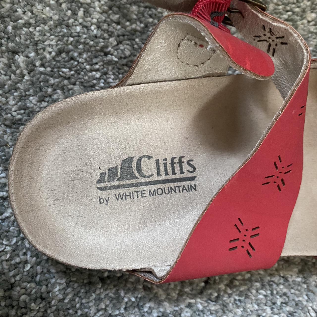 Cliffs by White Mountain Women's Red Sandals (3)