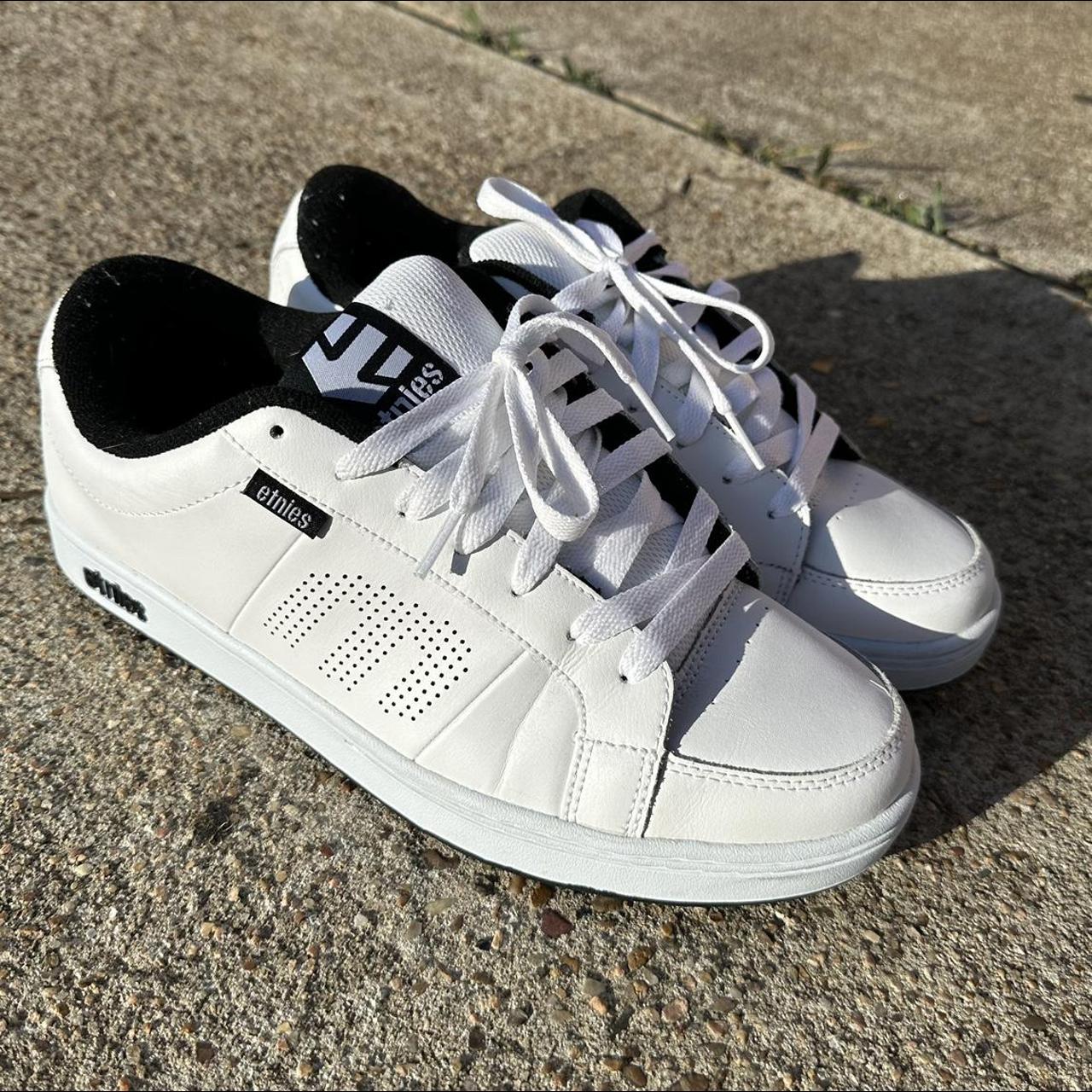 mens etnies skate shoes