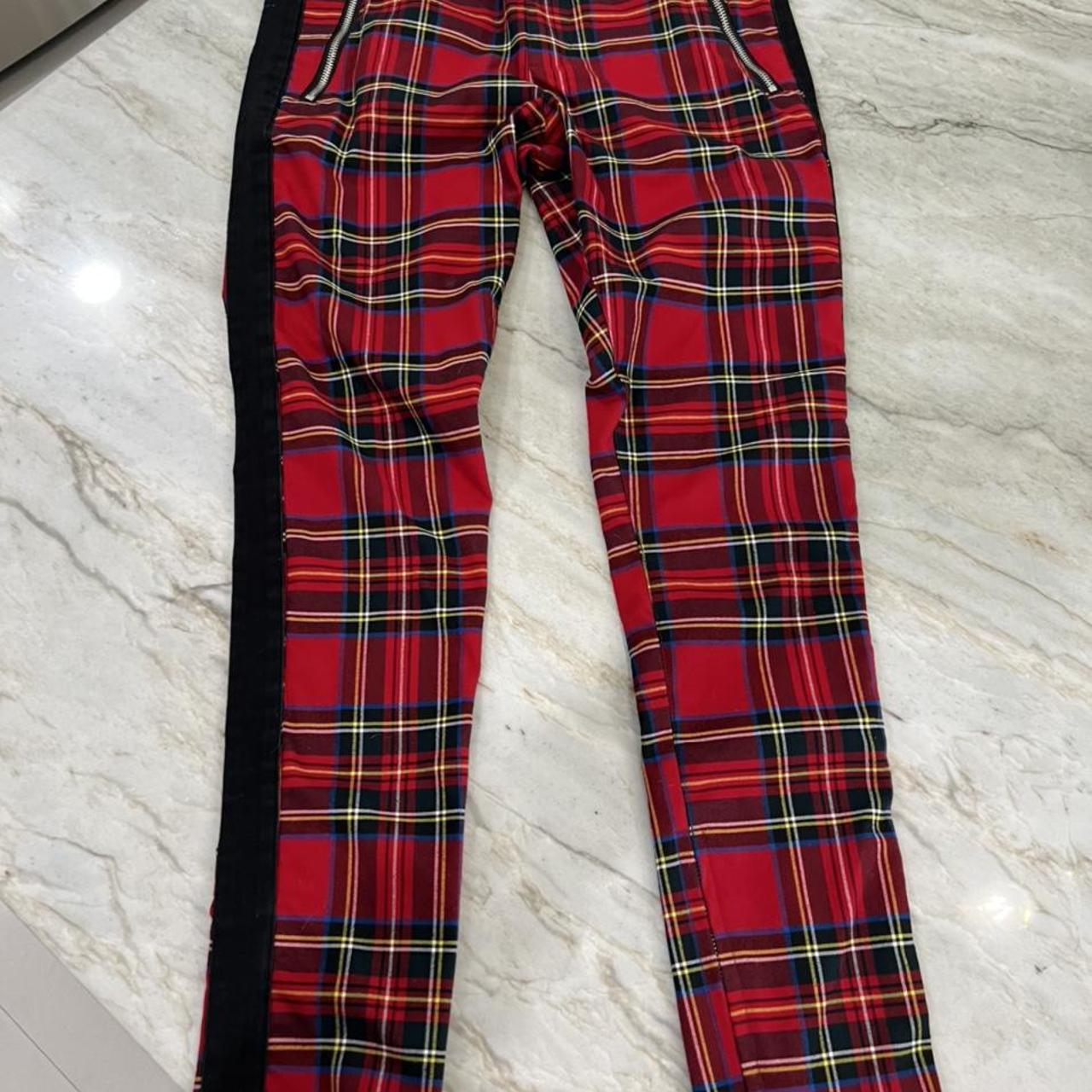 Forever 21 Men's Red and Green Trousers | Depop