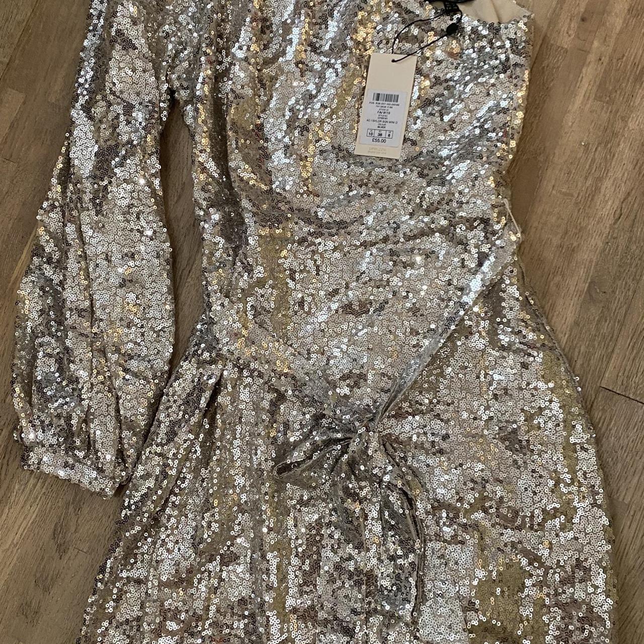 Brand new (with tag) gold sequin Lipsy dress size 10 - Depop