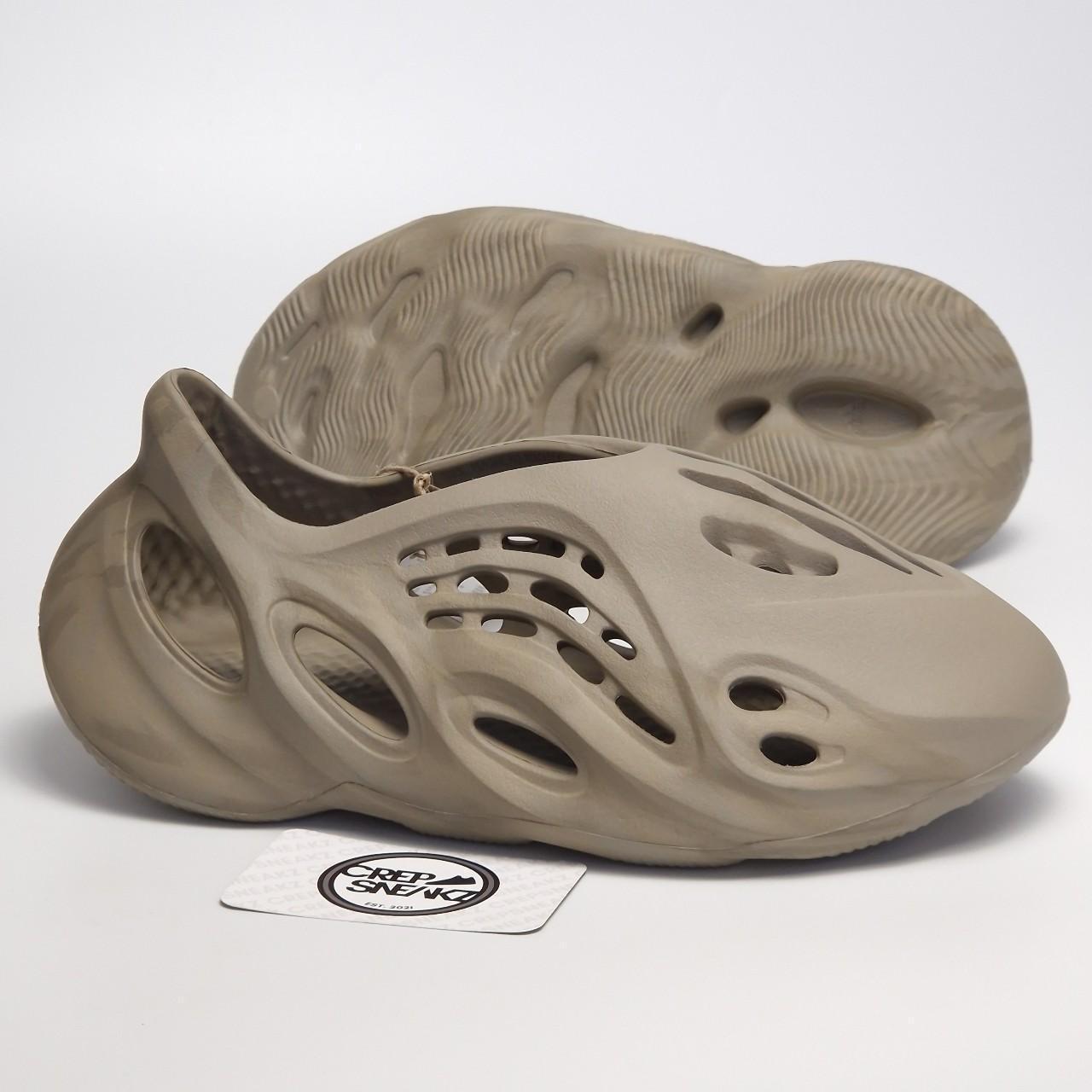 YEEZY FOAM RUNNER STONE SAGE BROWN ADIDAS UK 8 Depop