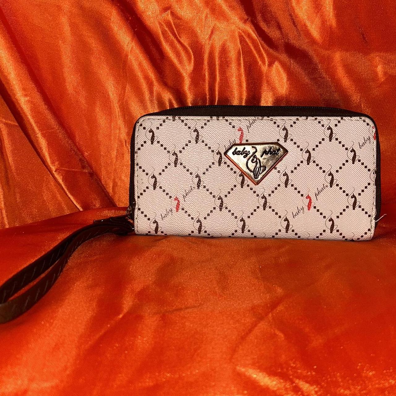 Cream Louis Vuitton Zippy Wallet In great - Depop