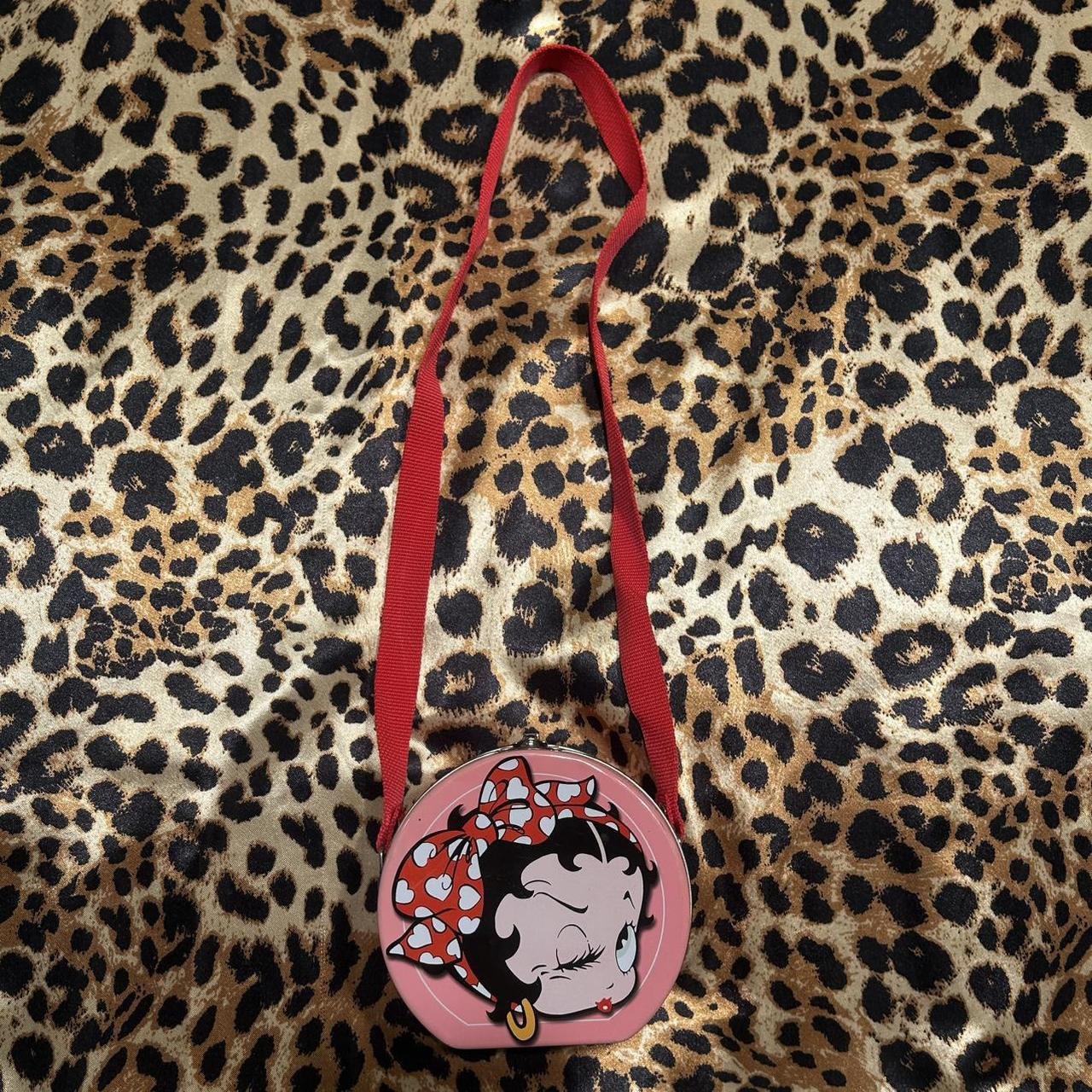 item listed by shopjuulmie