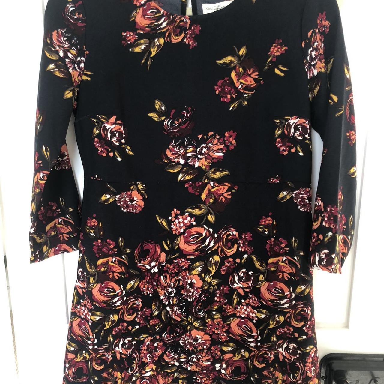 Abercrombie & Fitch floral dress Worn just once,... - Depop