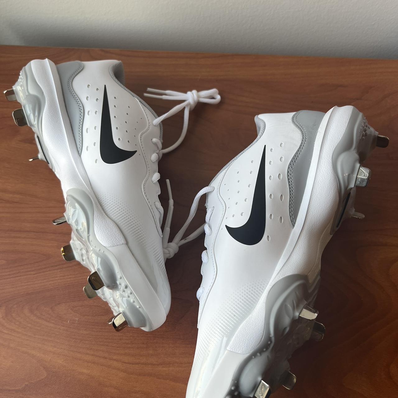 Nike Alpha Huarache Varsity 4 Low Metal Baseball Cleats 