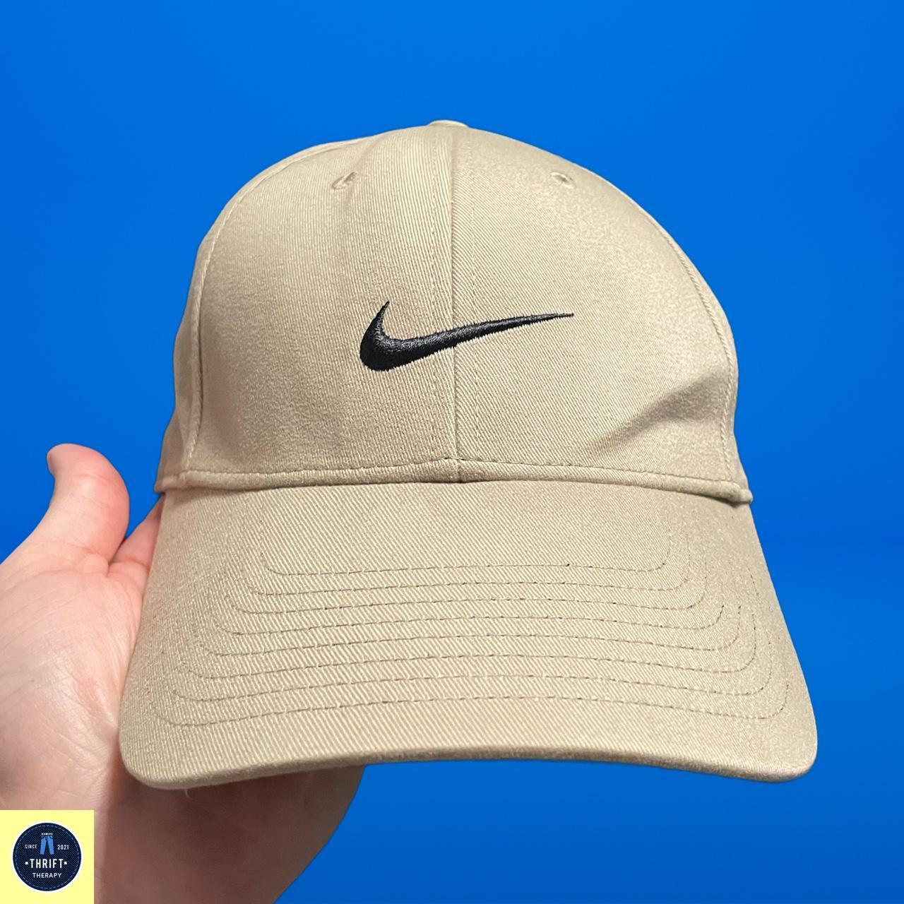 Tan store nike cap