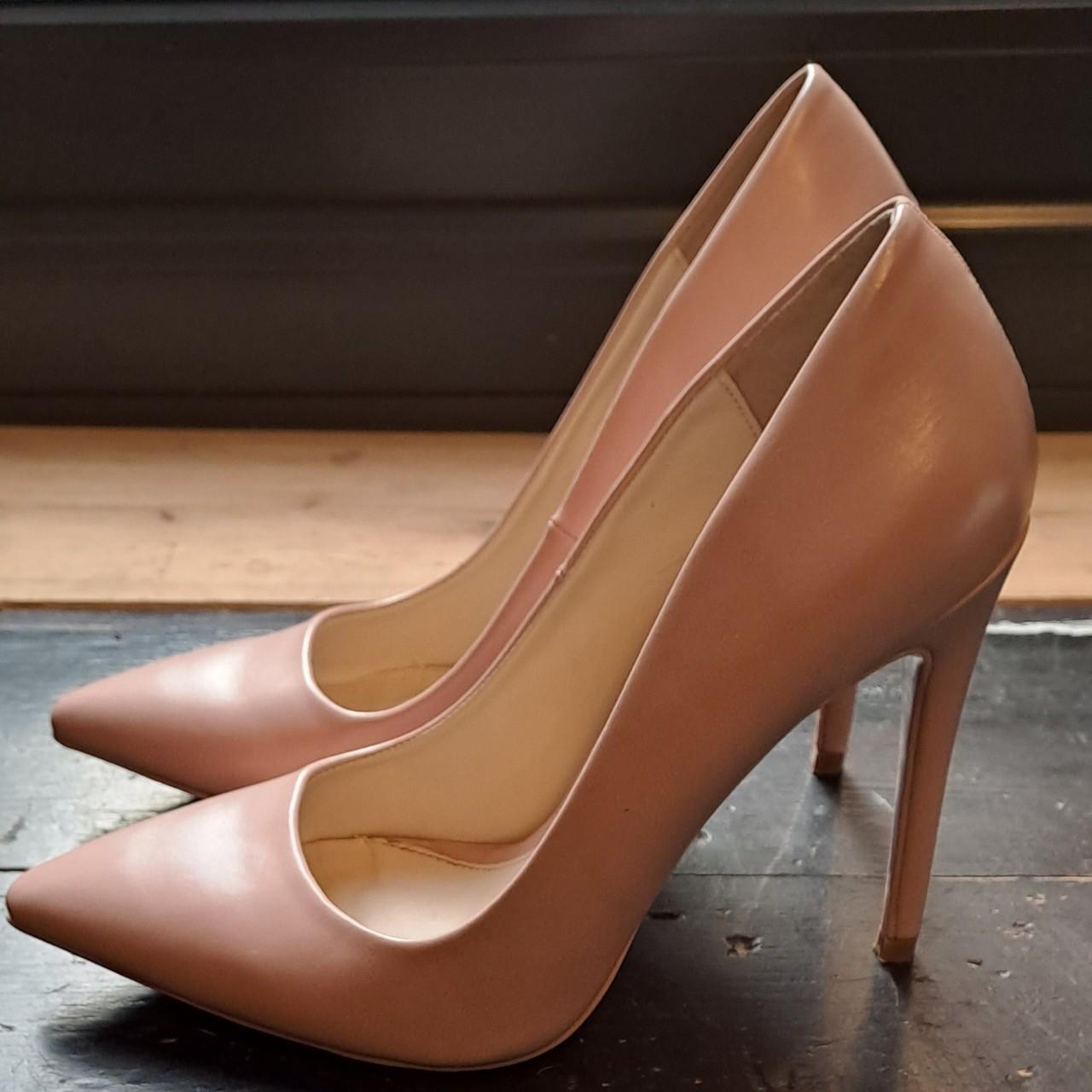 Missguided hotsell court shoes