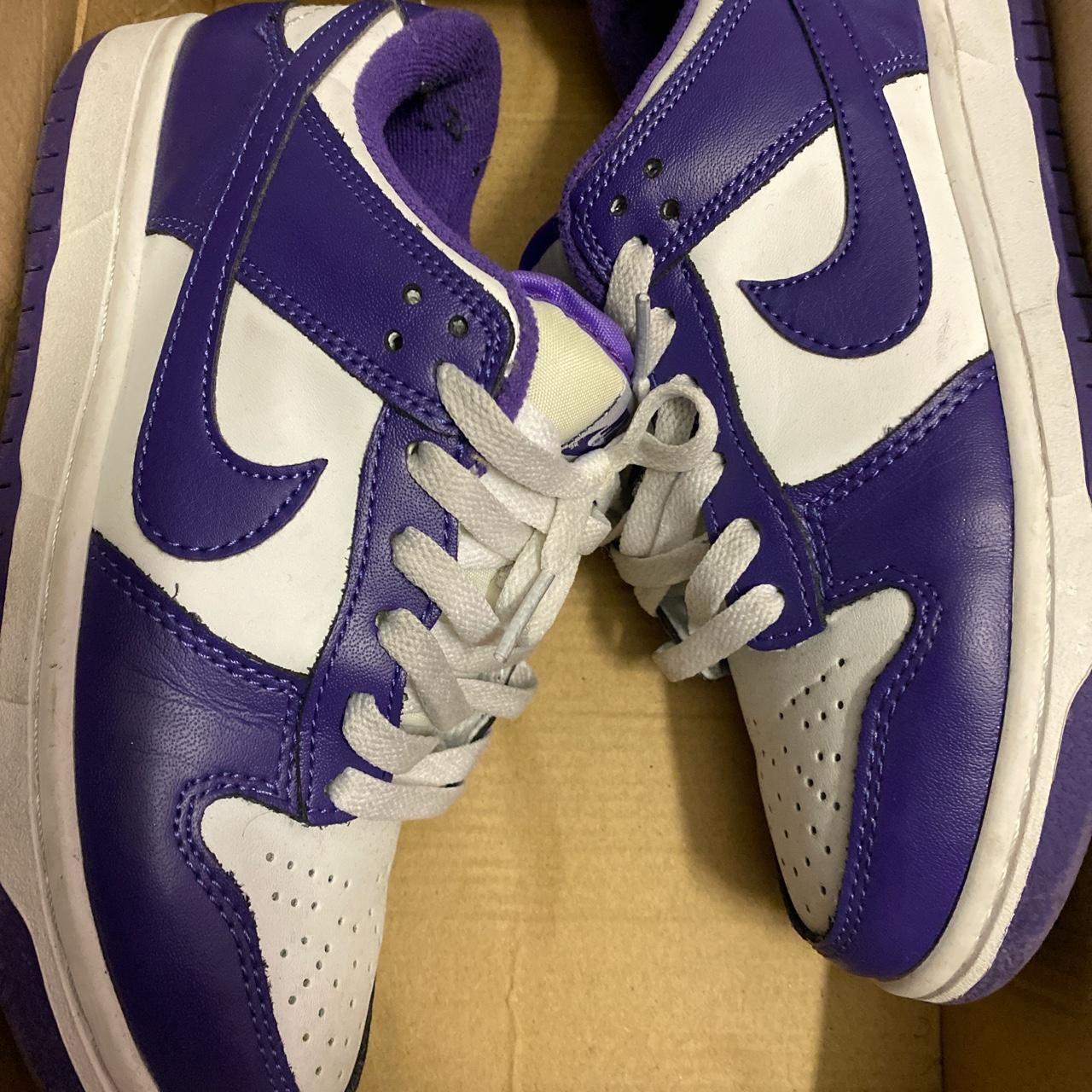 women purple dunks