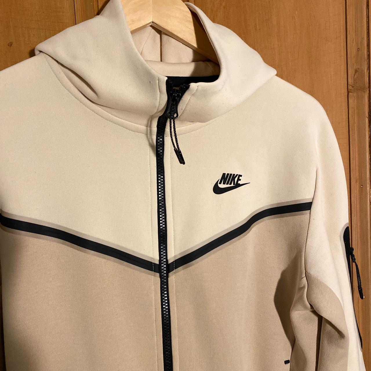 Nike Men's Cream and Tan Hoodie | Depop