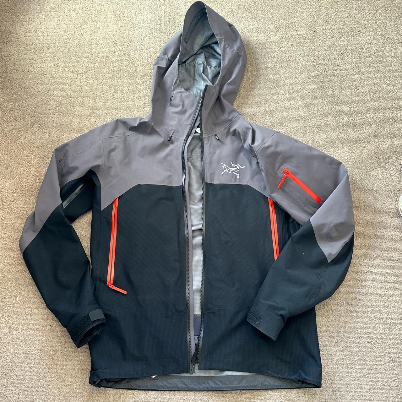 ‼️‼️‼️‼️‼️MAKE ME AN OFFER‼️‼️‼️‼️‼️ , Vintage Y2K Arc’teryx...