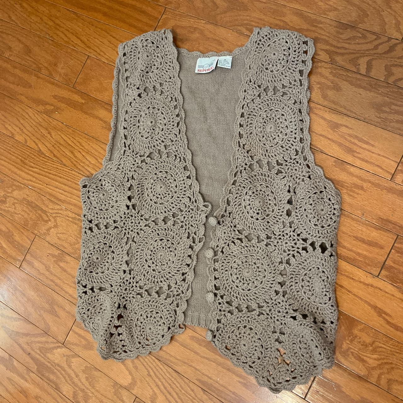 Vintage 90’s Crochet Knit Vest- Tan / Size Medium by... - Depop
