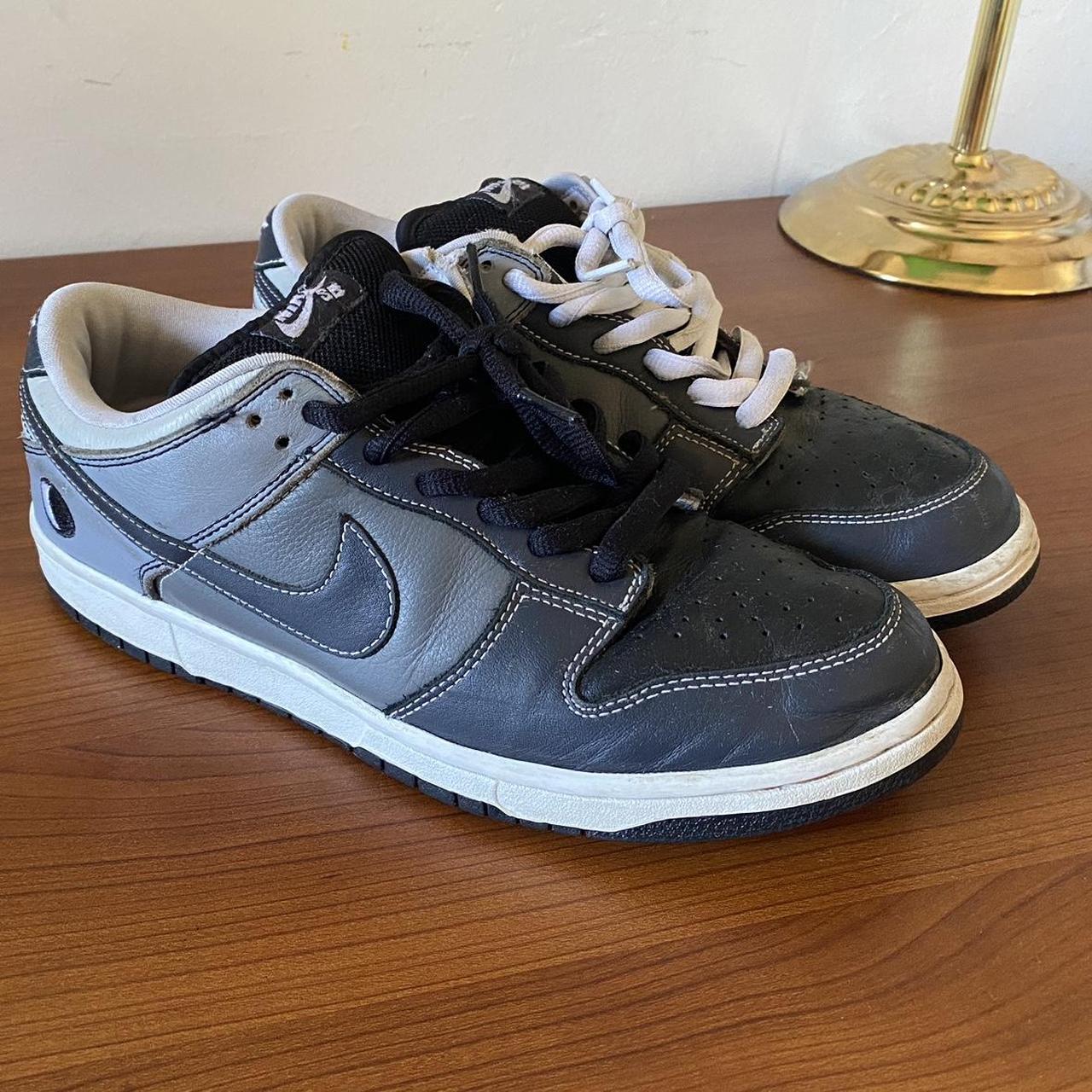 jd grey nike trainers