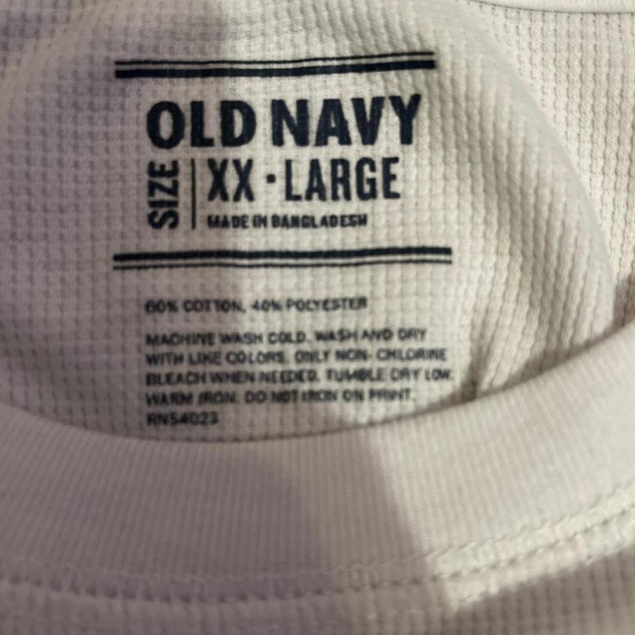 SALEEE!!!!!! GET BEFORE ITS GONE y2k old navy xxl... Depop