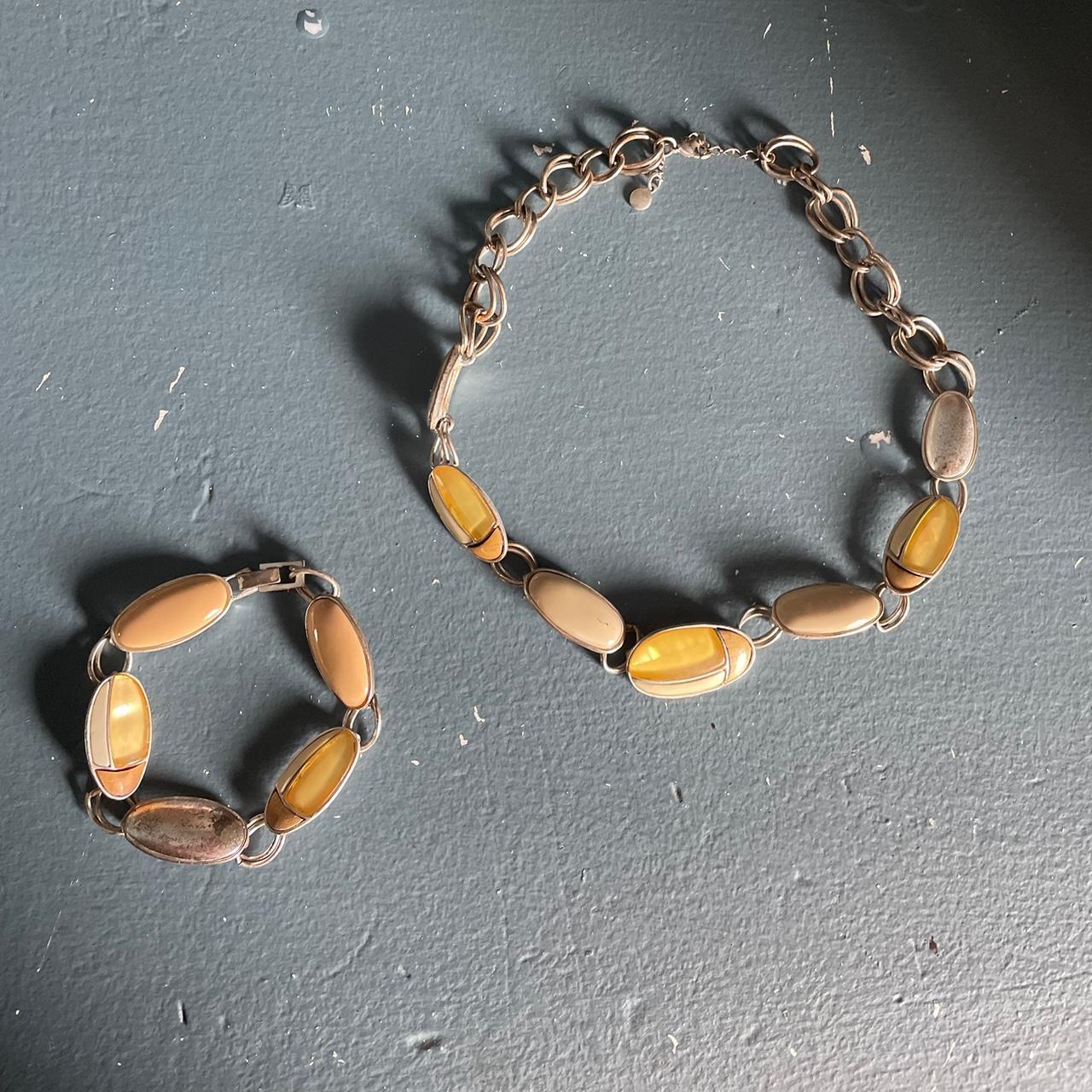 item listed by maddssclothes