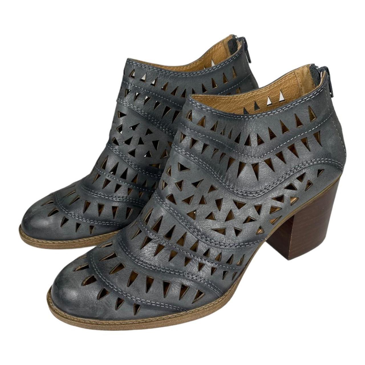 sofft westwood laser cut boot