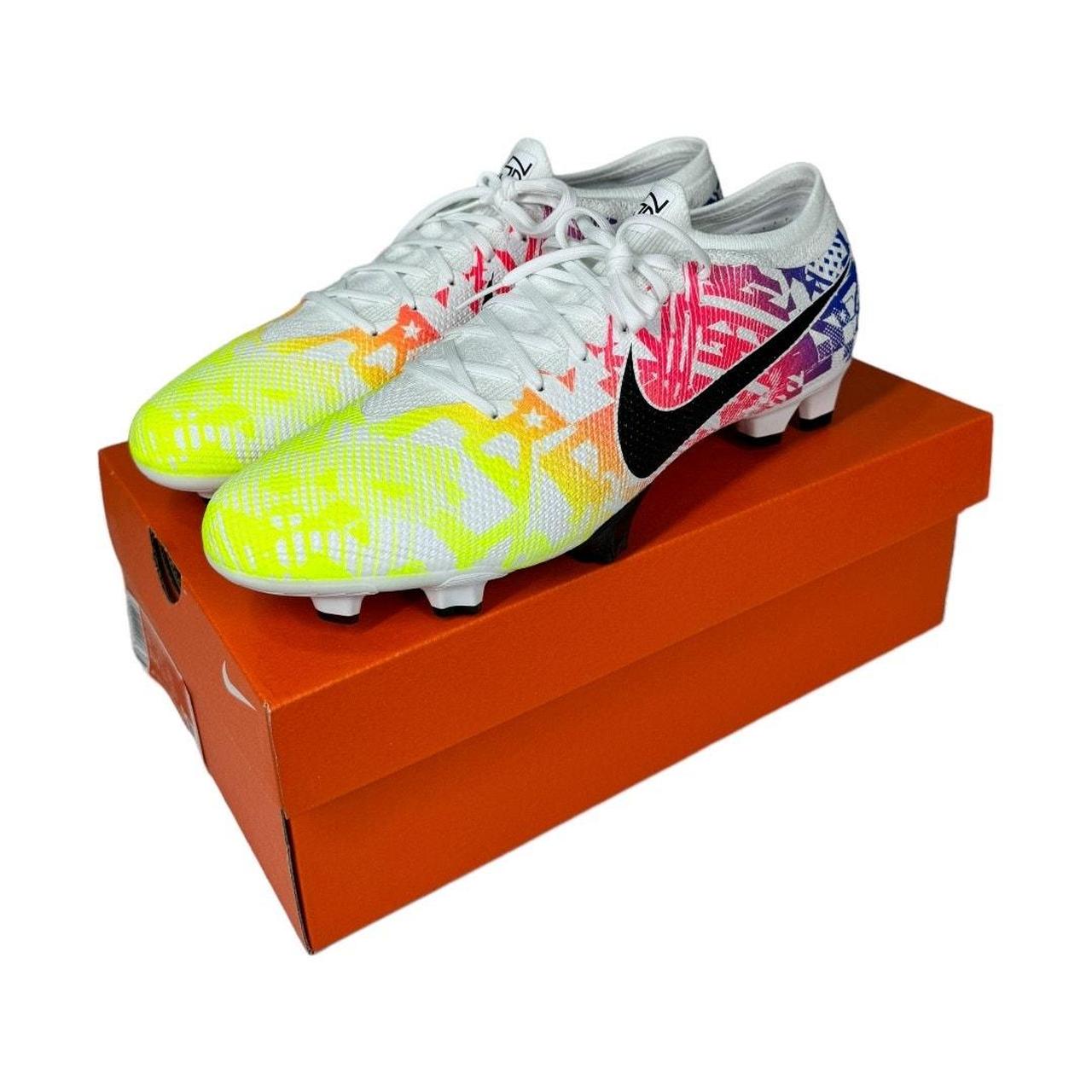 NIB online Nike Cleats