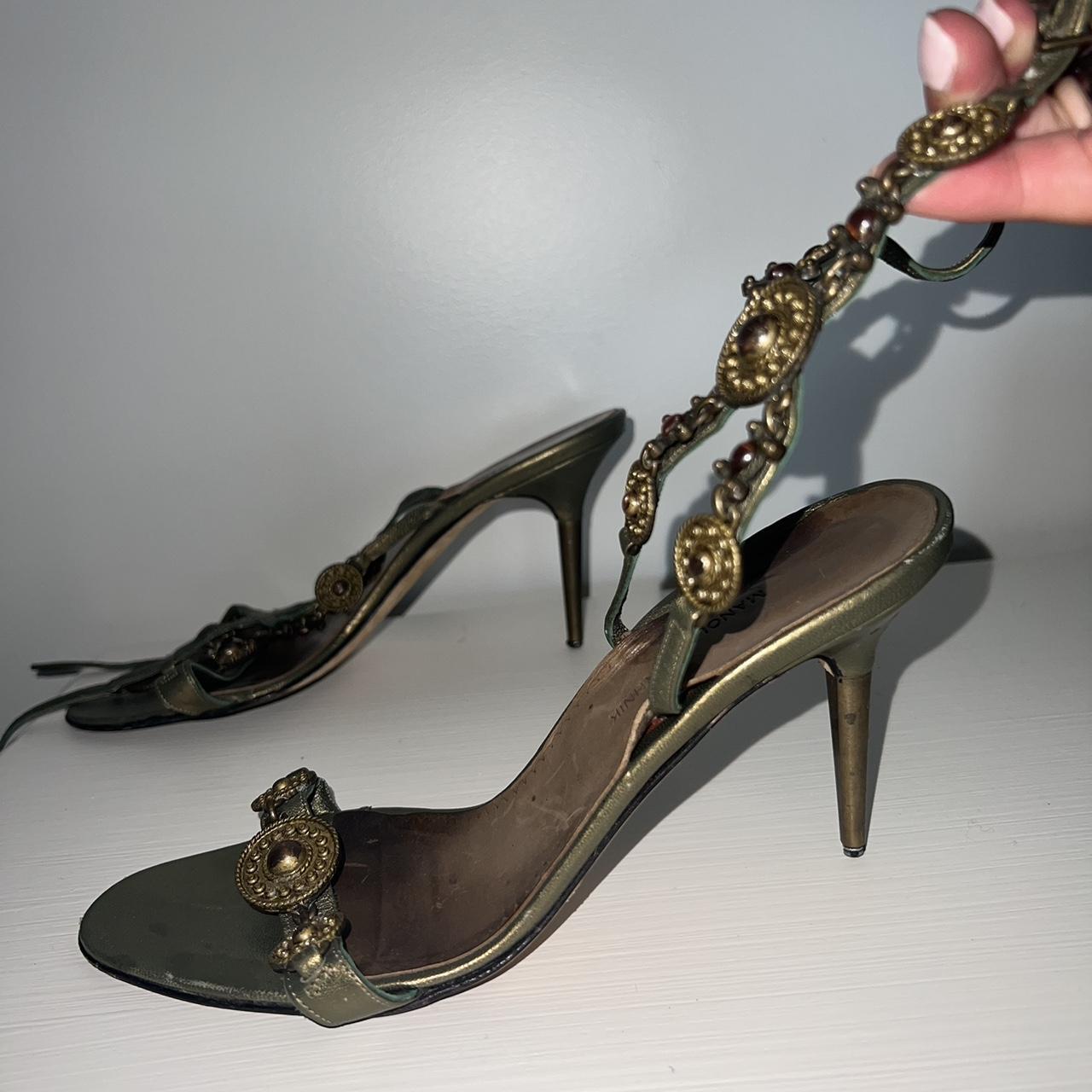 amazing Manolo Blahnik kitten heels - a green color... - Depop