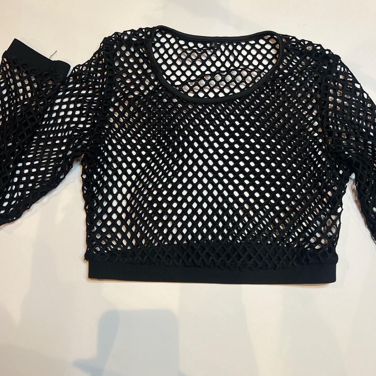 Black fish net crop top - Depop