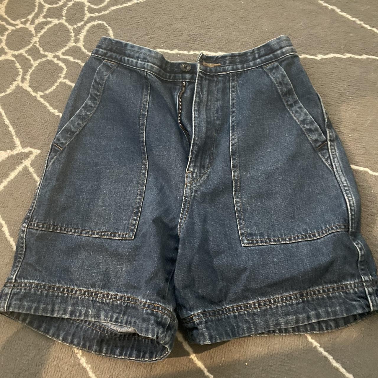 Uniqlo baggy blue Jean shorts! Cute jorts size small - Depop