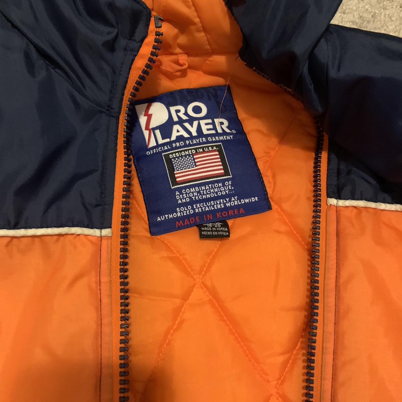 WTS Vintage Pro Player x Chicago Bears Puffer Jacket - Depop