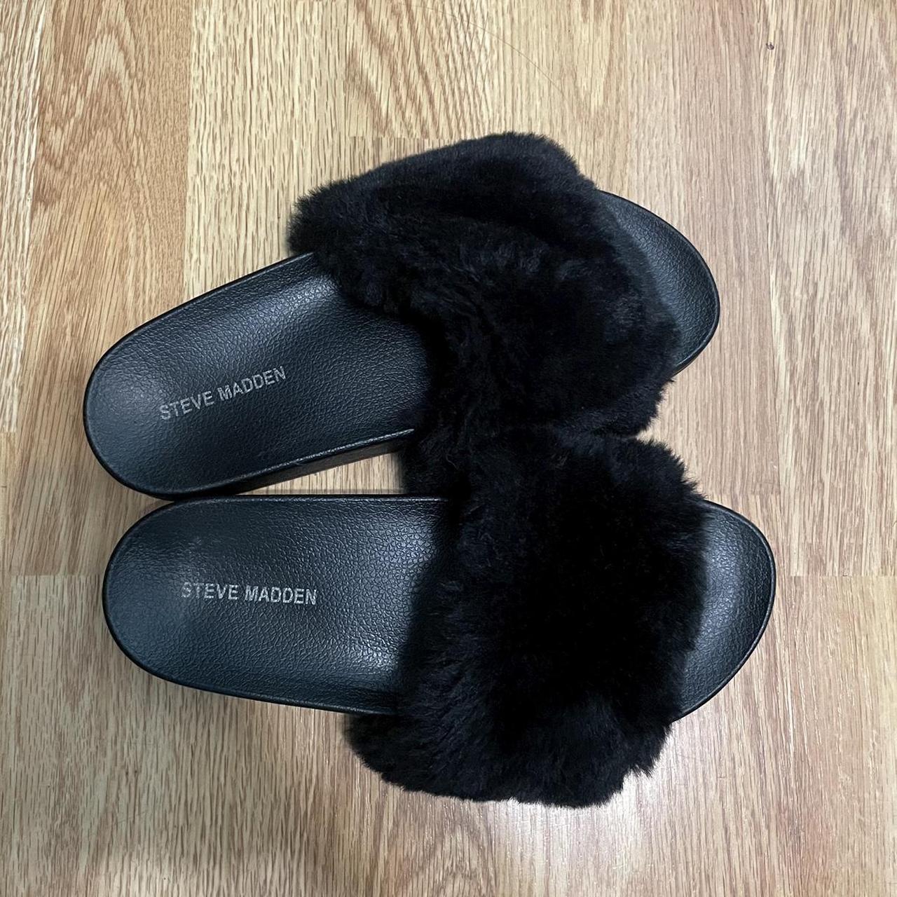 Steve madden black online fur slides