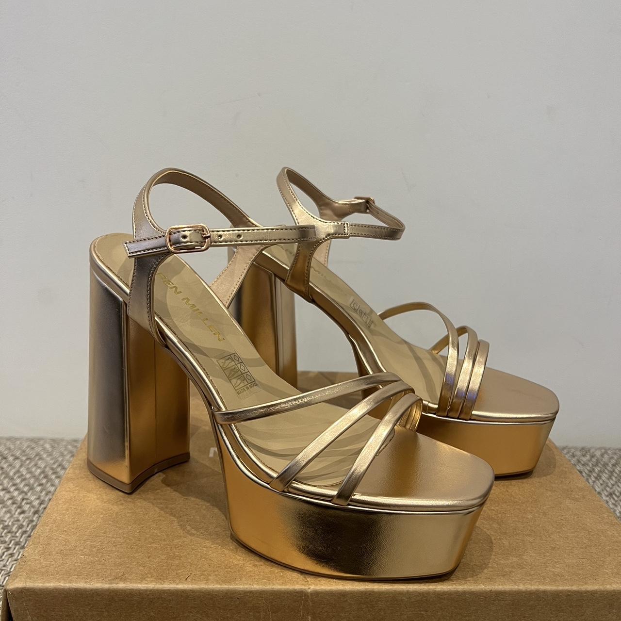Karen Millen Women's Gold Sandals Depop