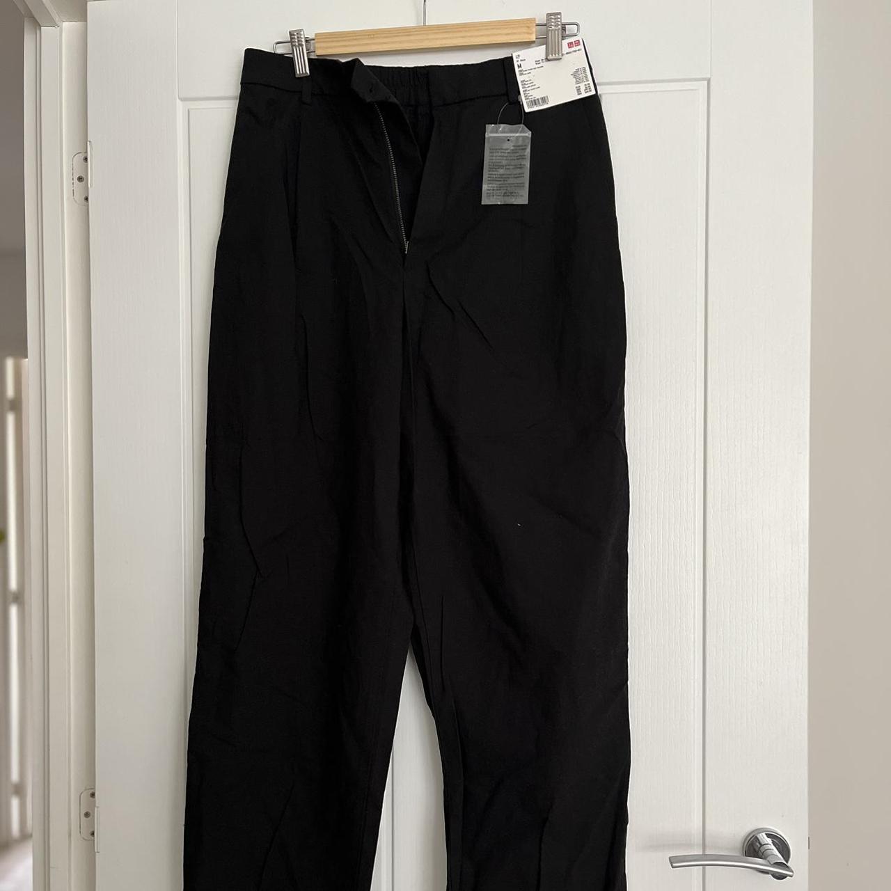 UNIQLO Women's Black Trousers | Depop