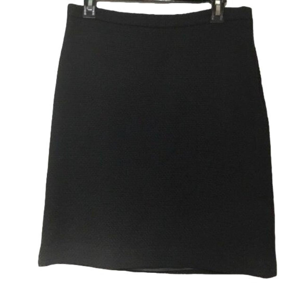BANANA REPUBLIC BLACK SKIRT SIZE 6 The perfect... Depop