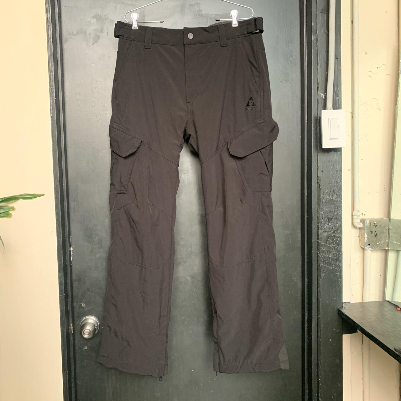 Gerry’s Ski Cargo pants Size L Length 42in Inseam... - Depop