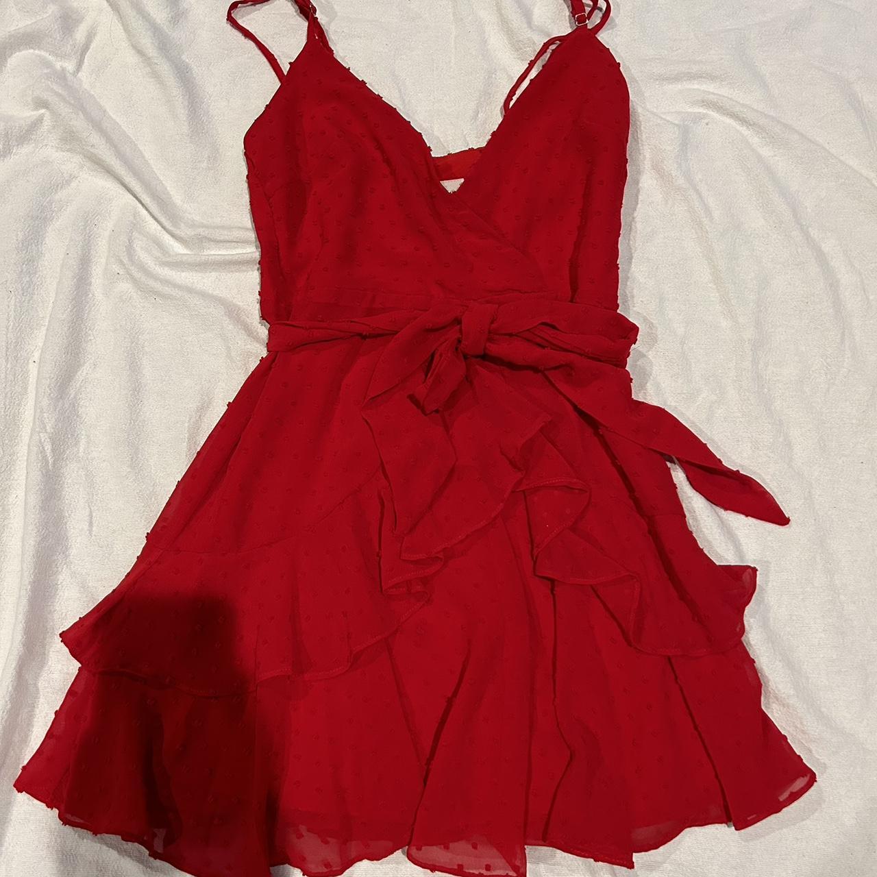 Small Selfie Leslie Red Dress! Super cute, and only... - Depop