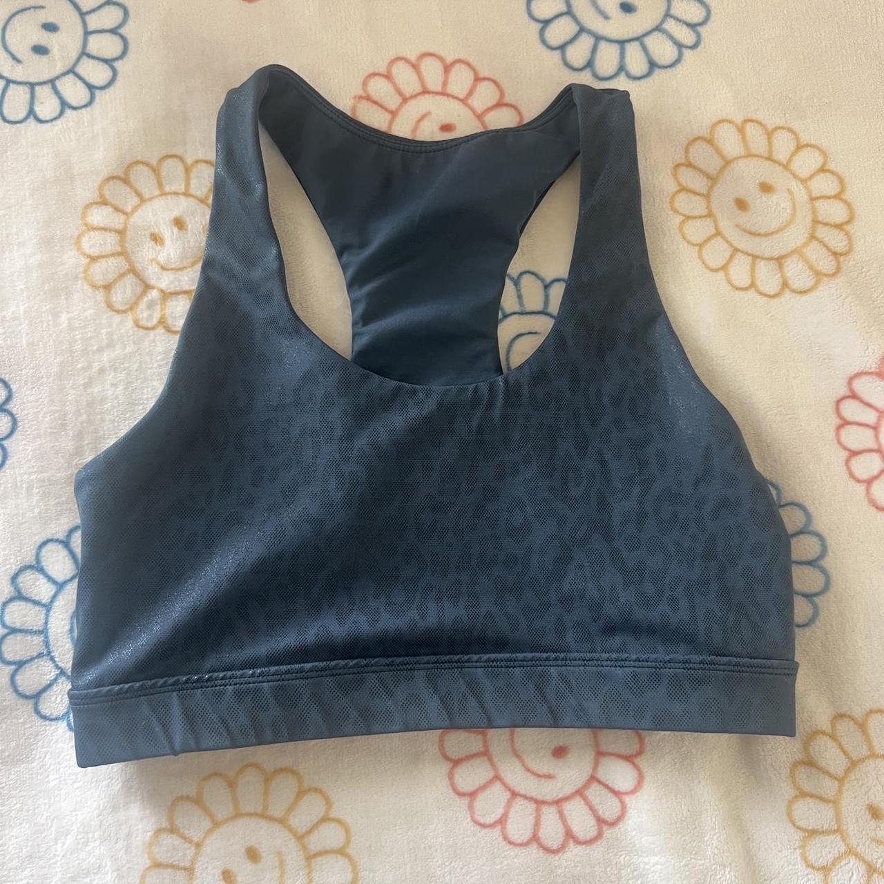 item listed by emilynoelle928