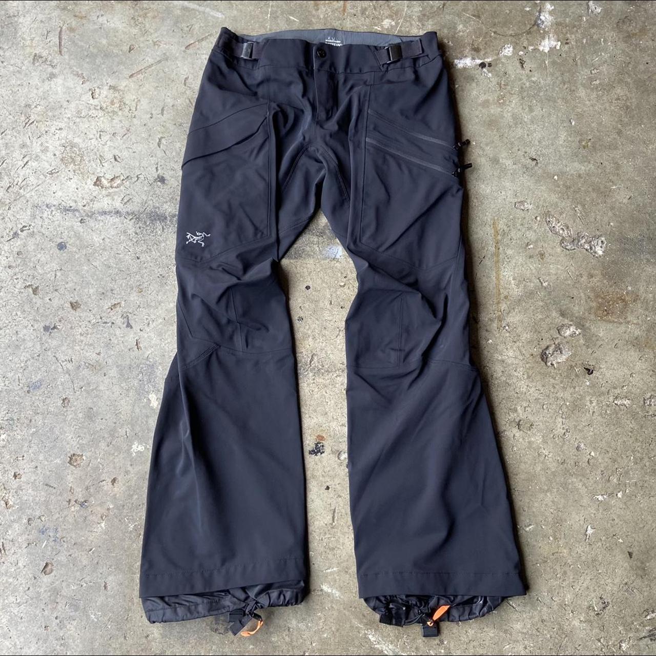 Arcteryx black ski pants! Size woman’s 4 waist 29”... - Depop