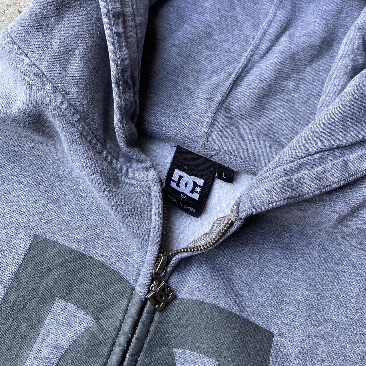 Essential y2k DC shoes skate hoodie! Size Large... - Depop