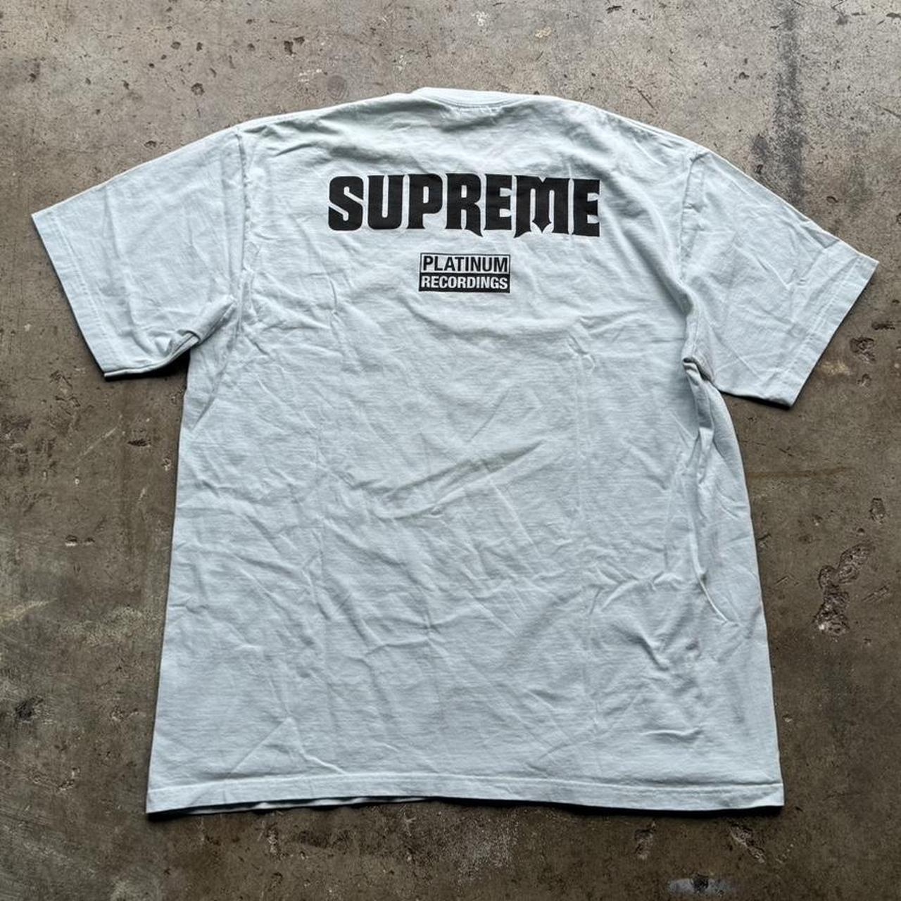 【きれいめファッション51選】上品さと清潔感をキープし Essential supreme platinum records skate | Depop トップス