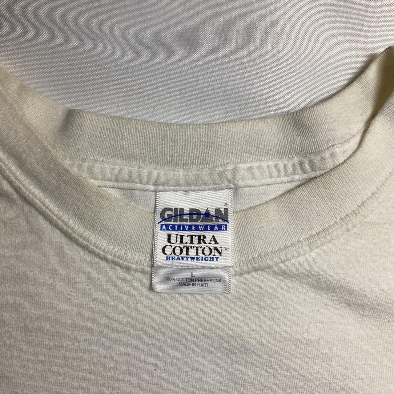 Gildan Men's White T-shirt | Depop