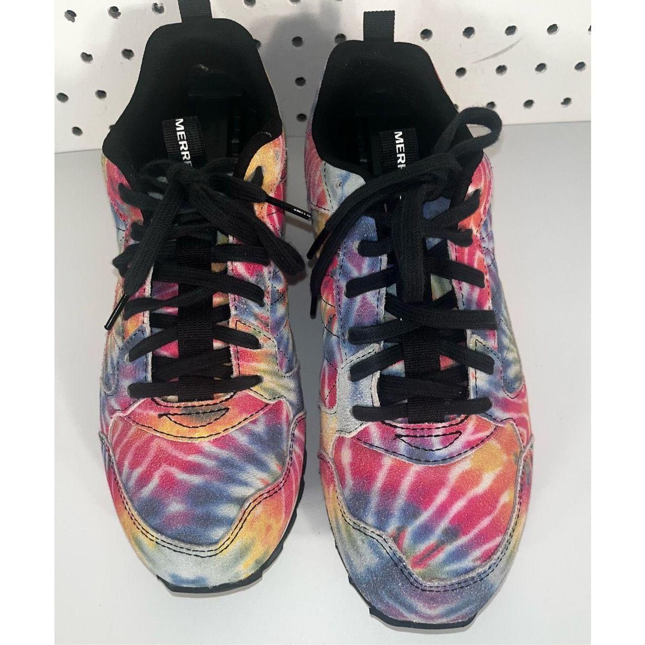 Brooks tie dye on sale sneakers