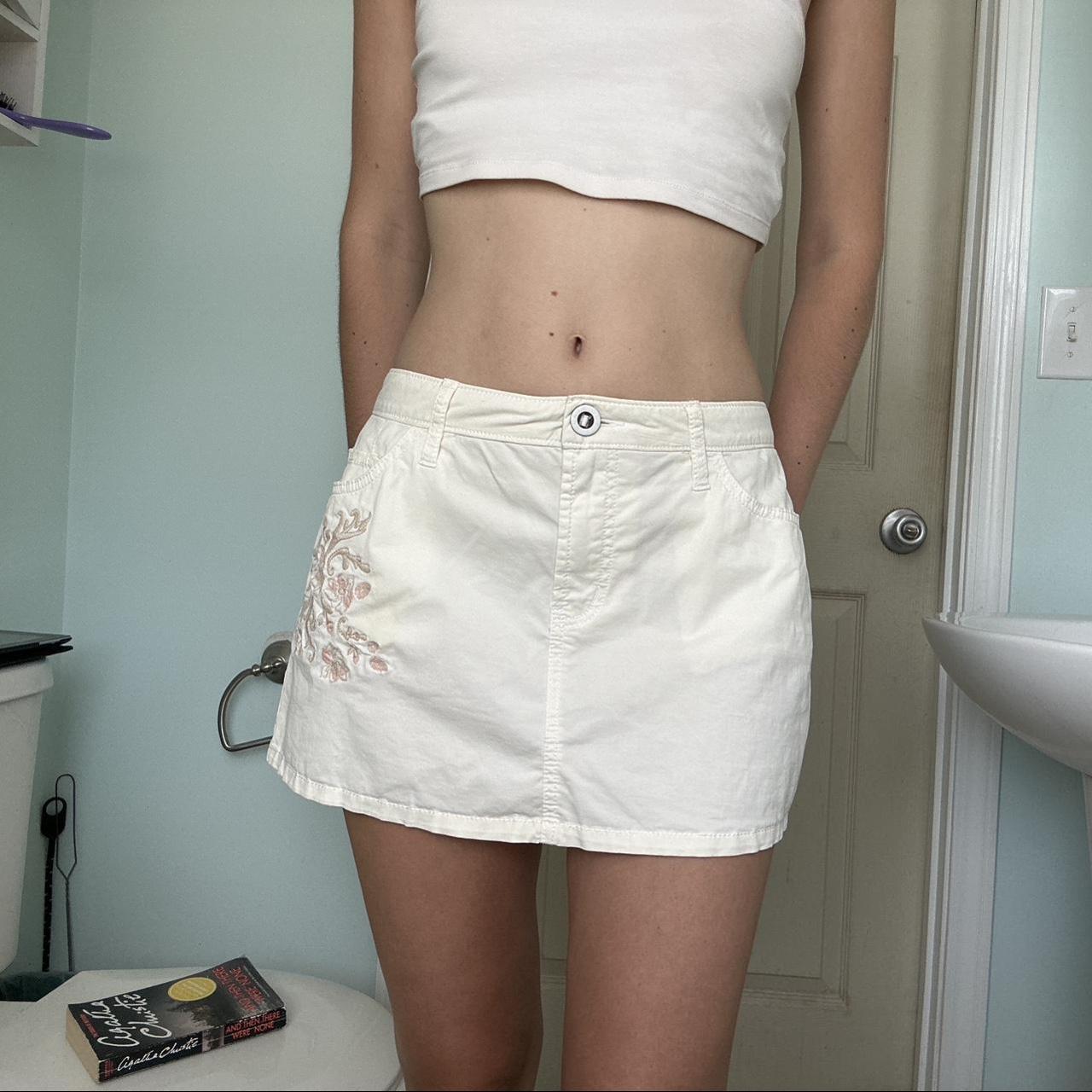 Y2K White Mid Rise Mini Skirt with Floral Embroidery... Depop