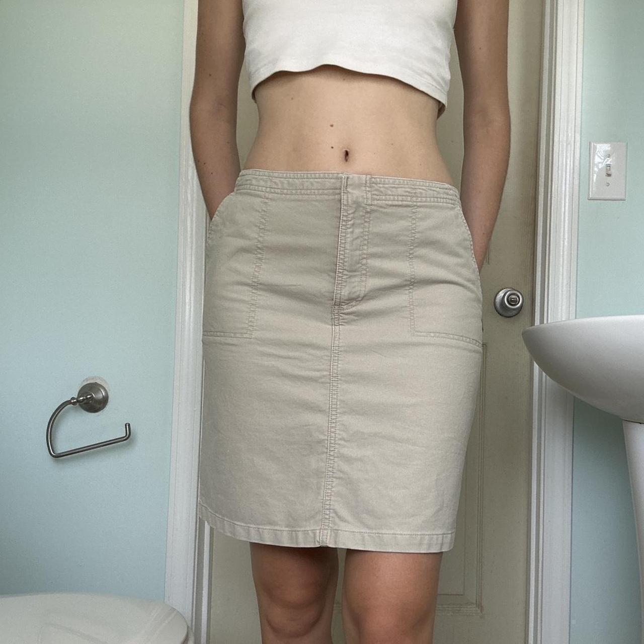 Khaki skirt 2024 american eagle