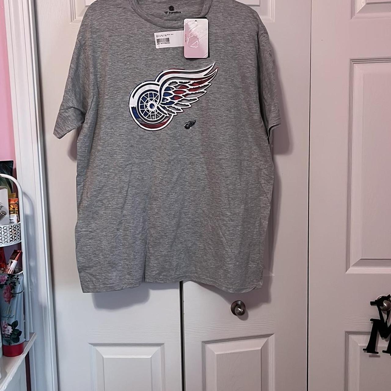 item listed by mollywahl_06